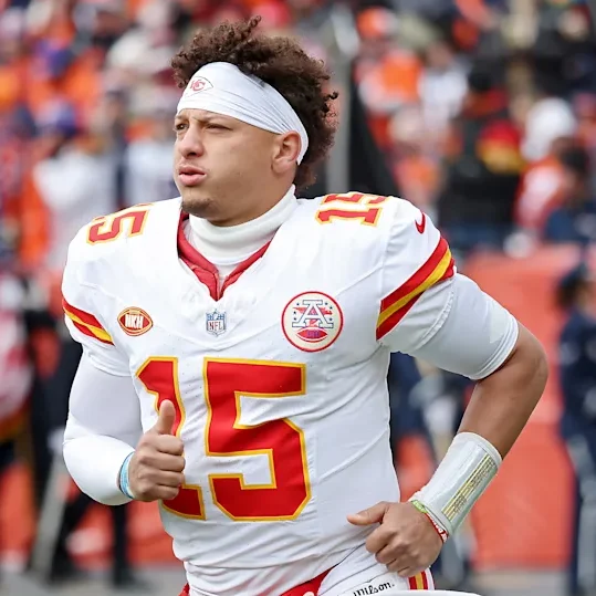 Patrick Mahomes Bio, Wiki, Age, Wife, NFL, Stats, Contract, Injury